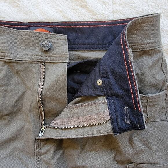 Men's Brown Cargo Shorts - Picture 4 of 6